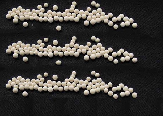 الممتزات المنخل الجزيئي CAS 1318-02-1 4.8mm 4A